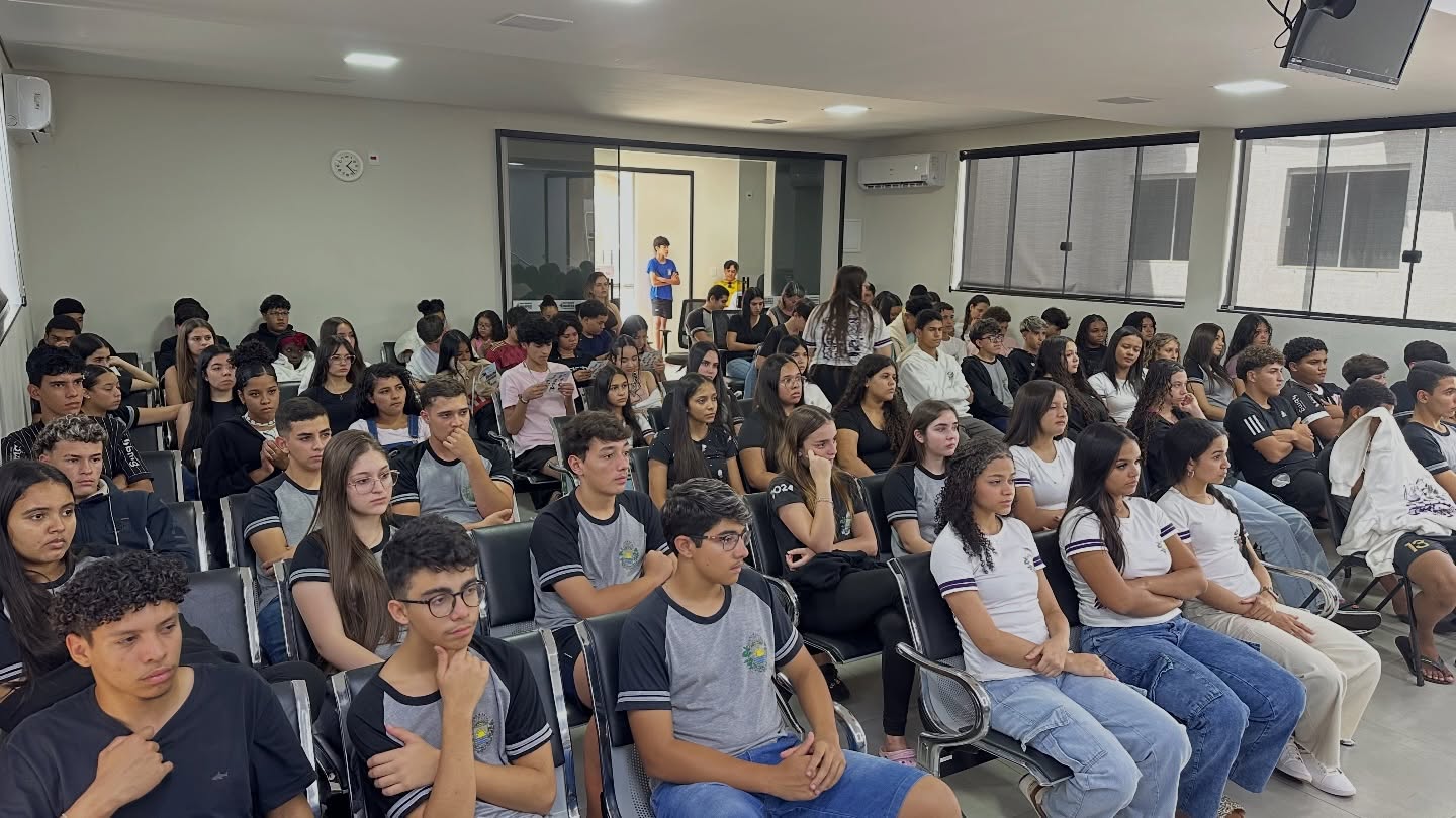 Câmara Municipal de Indianópolis realiza abertura do Parlamento Jovem 2026