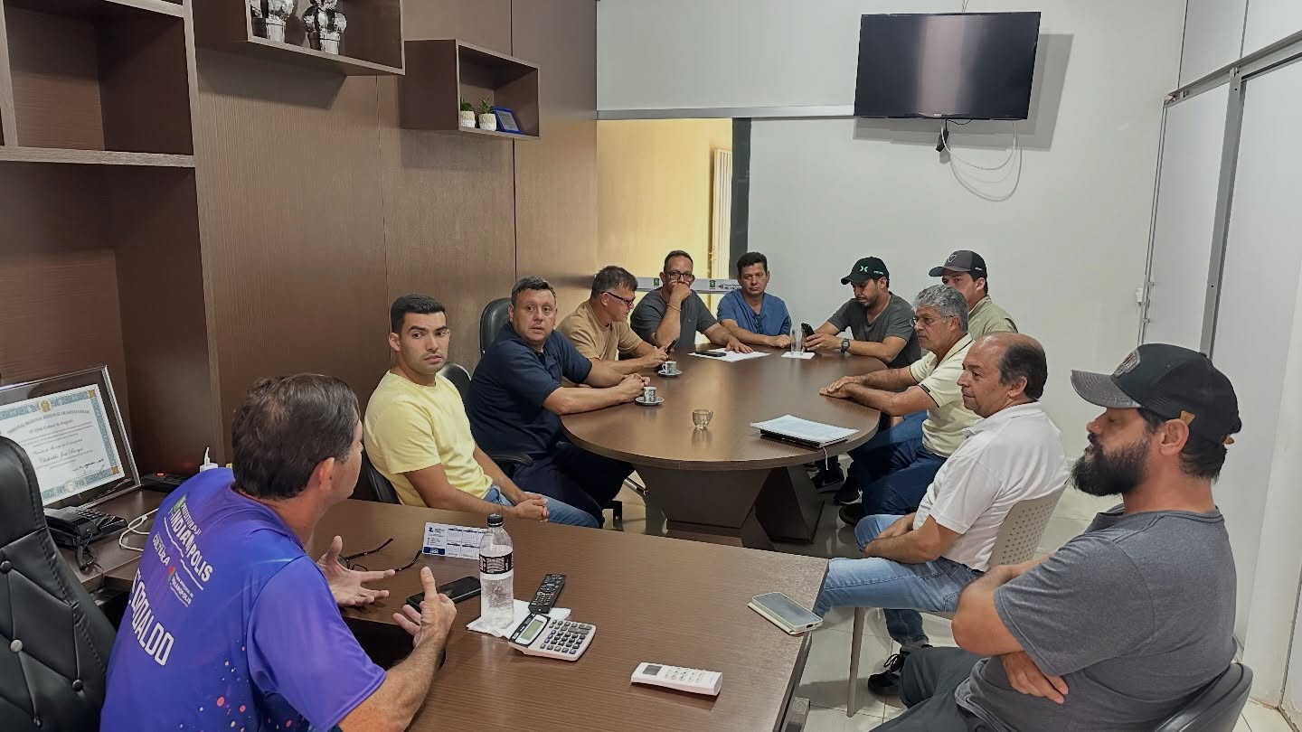 Câmara Municipal debate situação de cães em vias públicas e ações de combate à dengue