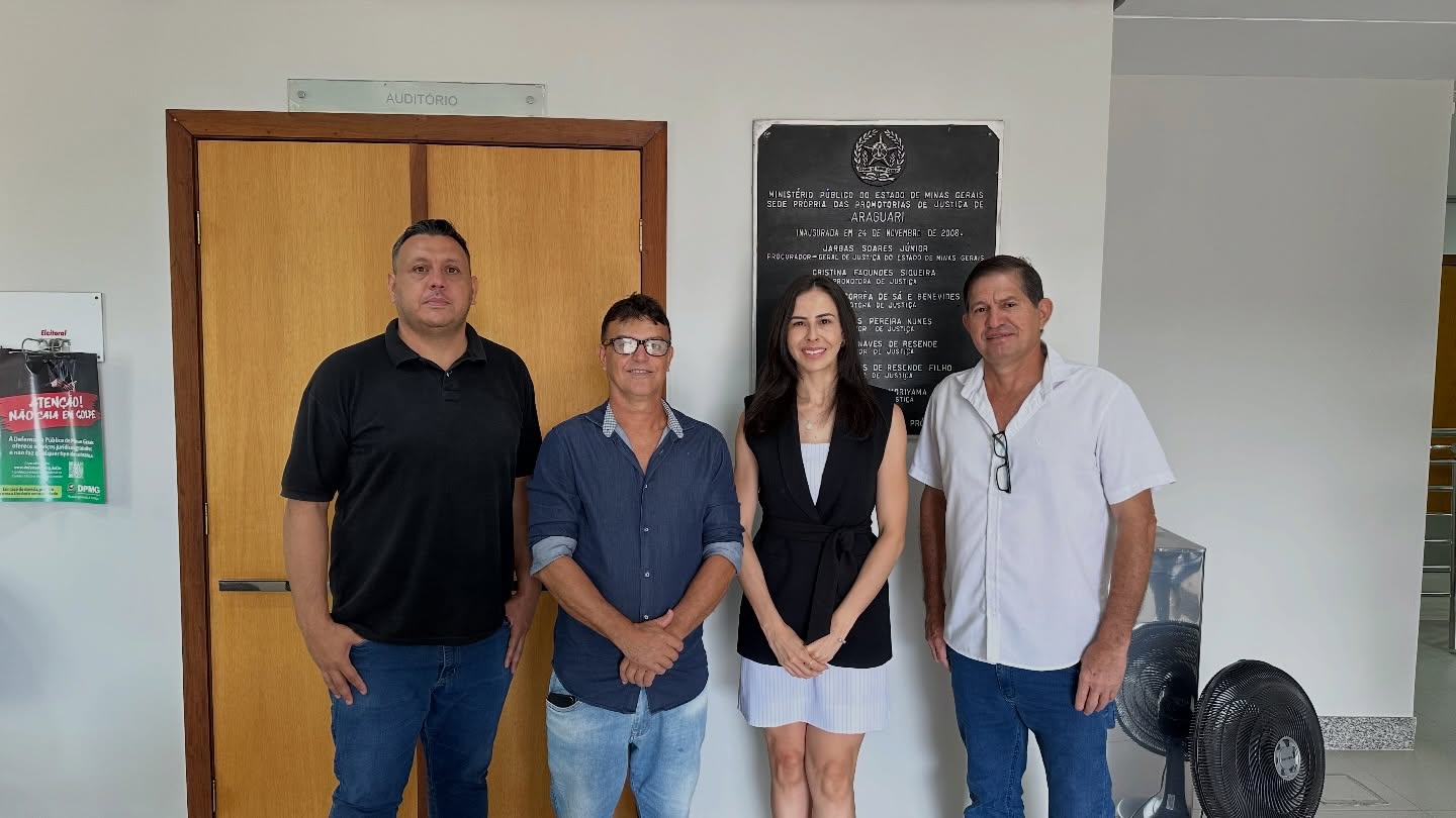 Vereadores de Indianópolis participam de reunião institucional em Araguari para tratar de ações voltadas à infância e juventude